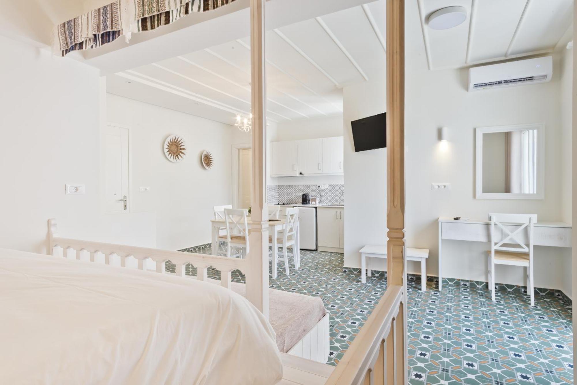 كارباثوس Posidonia Luxury Suites المظهر الخارجي الصورة